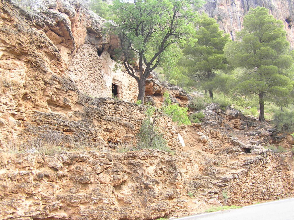 Foto Destacada. AYN 05 Casa cueva de Penarrubia