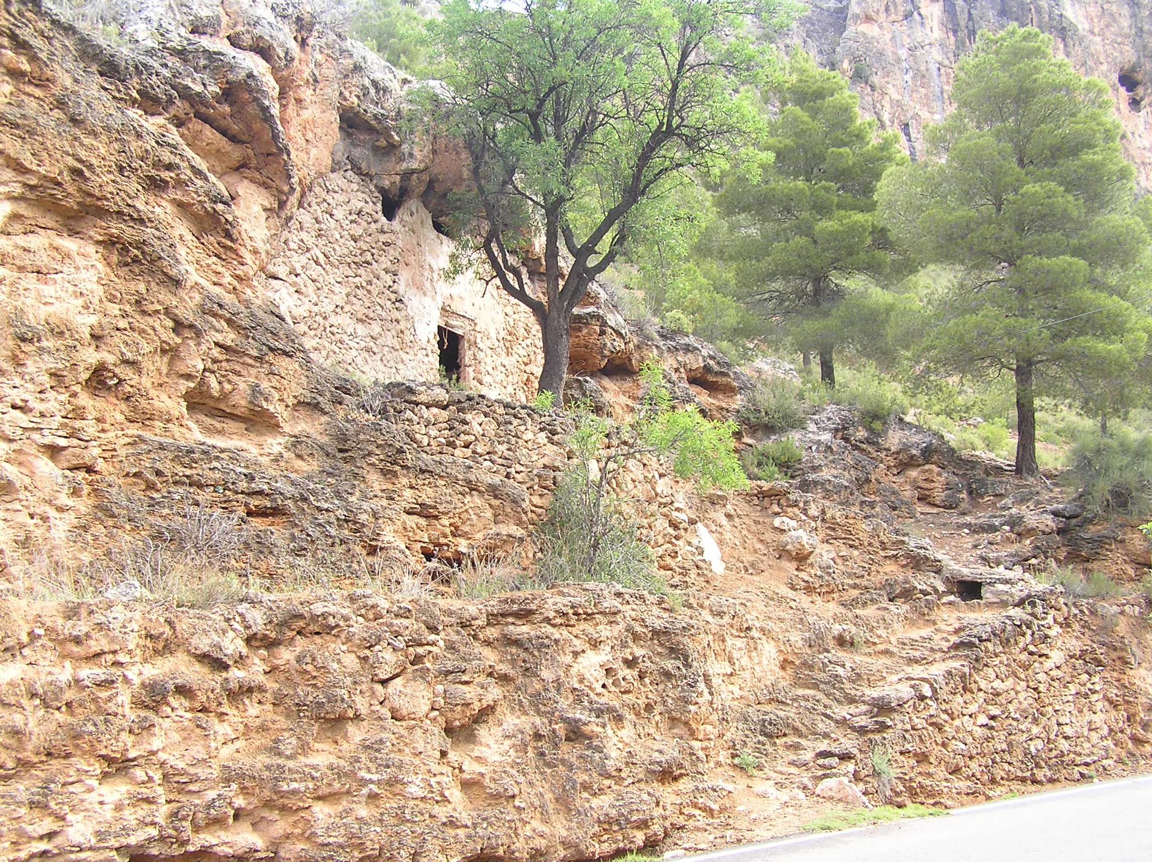 Foto Destacada. AYN 05 Casa cueva de Penarrubia